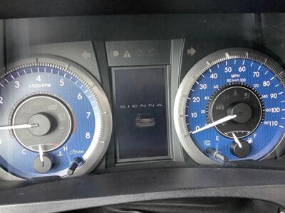 2016 Toyota Sienna XLE 8-Passenger - Photo 21 - Crest Hill, IL 60403