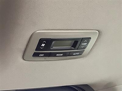 2016 Toyota Sienna XLE 8-Passenger - Photo 47 - Crest Hill, IL 60403