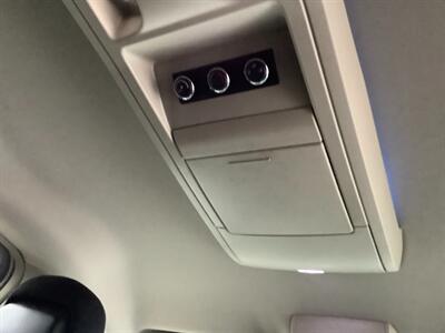 2012 Chrysler Town & Country Touring   - Photo 36 - Crest Hill, IL 60403