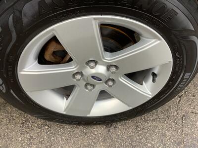 2009 Ford Fusion V6 SE - Photo 40 - Crest Hill, IL 60403