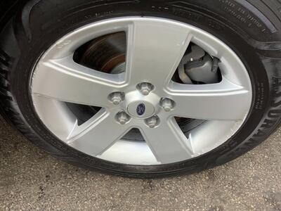 2009 Ford Fusion V6 SE - Photo 38 - Crest Hill, IL 60403