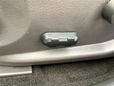 2009 Ford Fusion V6 SE - Photo 12 - Crest Hill, IL 60403
