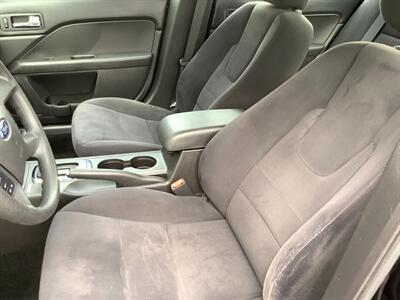 2009 Ford Fusion V6 SE - Photo 20 - Crest Hill, IL 60403