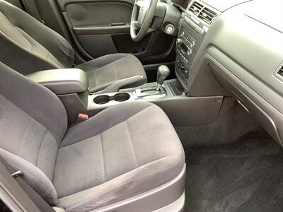 2009 Ford Fusion V6 SE - Photo 27 - Crest Hill, IL 60403