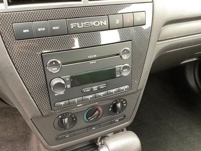 2009 Ford Fusion V6 SE - Photo 16 - Crest Hill, IL 60403