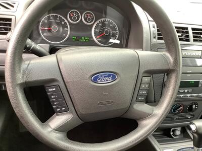 2009 Ford Fusion V6 SE - Photo 18 - Crest Hill, IL 60403
