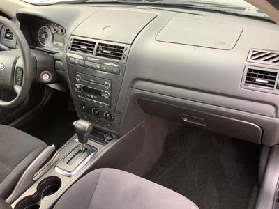 2009 Ford Fusion V6 SE - Photo 29 - Crest Hill, IL 60403