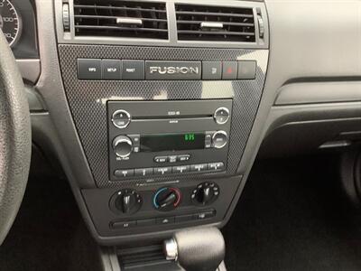 2009 Ford Fusion V6 SE - Photo 17 - Crest Hill, IL 60403
