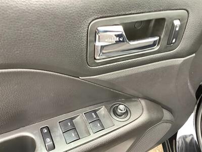 2009 Ford Fusion V6 SE - Photo 11 - Crest Hill, IL 60403