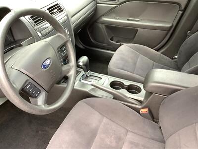 2009 Ford Fusion V6 SE - Photo 14 - Crest Hill, IL 60403