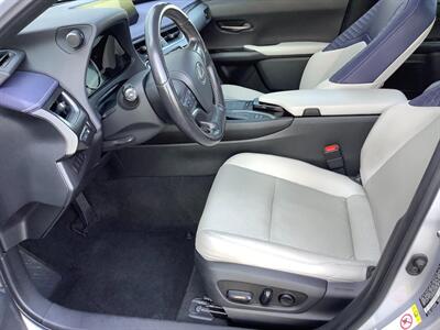 2019 Lexus UX 250h   - Photo 15 - Crest Hill, IL 60403