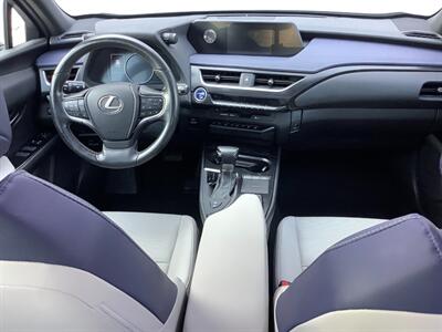 2019 Lexus UX 250h   - Photo 41 - Crest Hill, IL 60403