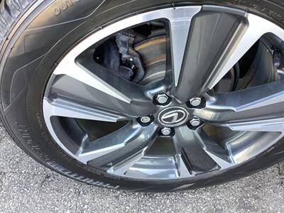 2019 Lexus UX 250h   - Photo 45 - Crest Hill, IL 60403