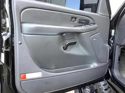 2006 Chevrolet Silverado 2500 LT3   - Photo 13 - Crest Hill, IL 60403