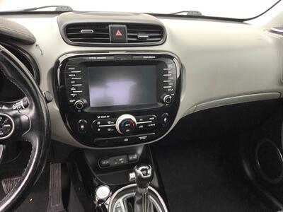 2016 Kia Soul +   - Photo 17 - Crest Hill, IL 60403