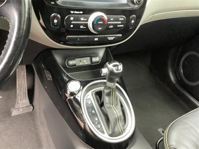2016 Kia Soul +   - Photo 16 - Crest Hill, IL 60403