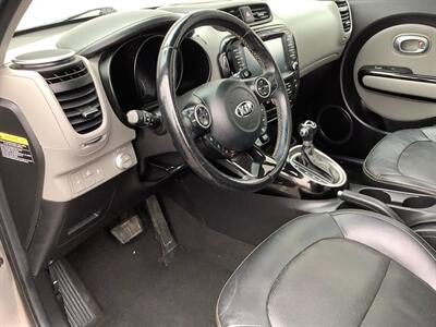 2016 Kia Soul +   - Photo 15 - Crest Hill, IL 60403