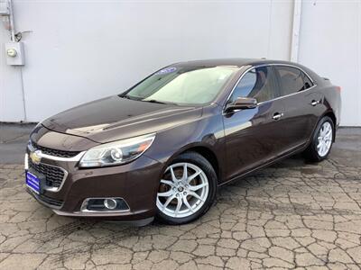 2015 Chevrolet Malibu LTZ   - Photo 2 - Crest Hill, IL 60403