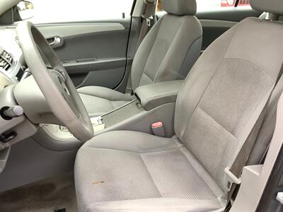 2009 Chevrolet Malibu LT1   - Photo 19 - Crest Hill, IL 60403