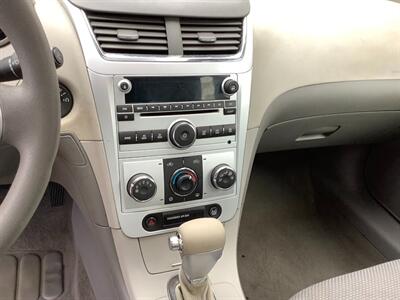 2009 Chevrolet Malibu LT1   - Photo 15 - Crest Hill, IL 60403