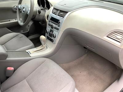 2009 Chevrolet Malibu LT1   - Photo 28 - Crest Hill, IL 60403