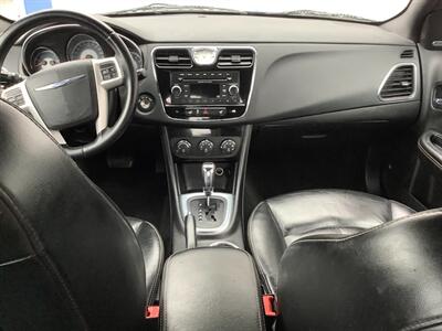 2014 Chrysler 200 Limited   - Photo 27 - Crest Hill, IL 60403