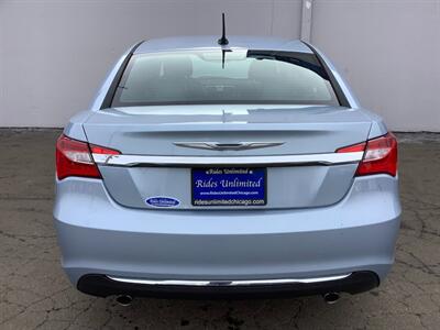 2014 Chrysler 200 Limited   - Photo 5 - Crest Hill, IL 60403