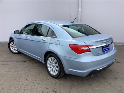 2014 Chrysler 200 Limited   - Photo 4 - Crest Hill, IL 60403