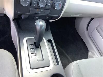 2012 Ford Escape XLS   - Photo 19 - Crest Hill, IL 60403