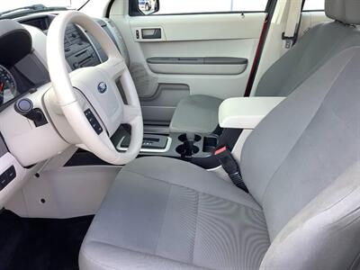 2012 Ford Escape XLS   - Photo 16 - Crest Hill, IL 60403