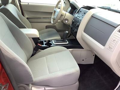 2012 Ford Escape XLS   - Photo 29 - Crest Hill, IL 60403