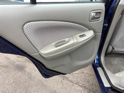 2005 Nissan Sentra 1.8 S - Photo 35 - Crest Hill, IL 60403