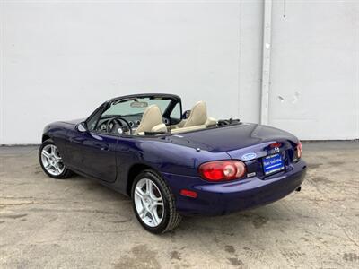 2004 Mazda MX-5 Miata LS   - Photo 40 - Crest Hill, IL 60403