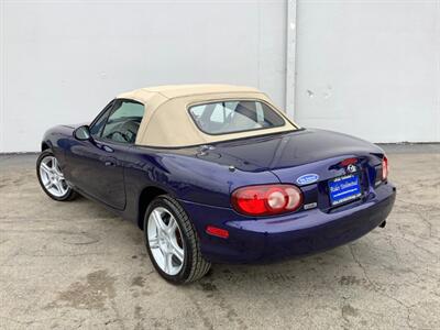 2004 Mazda MX-5 Miata LS   - Photo 34 - Crest Hill, IL 60403