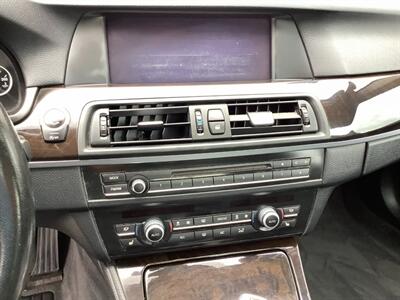 2013 BMW 5 Series 528i xDrive   - Photo 38 - Crest Hill, IL 60403