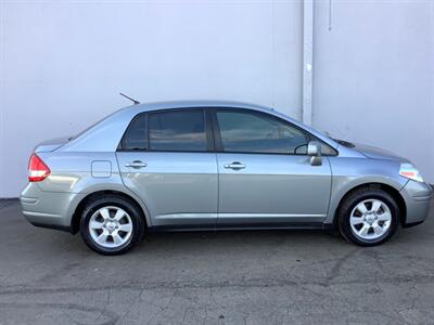 2010 Nissan Versa 1.8 SL   - Photo 7 - Crest Hill, IL 60403