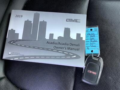 2019 GMC Acadia SLT-1   - Photo 33 - Crest Hill, IL 60403