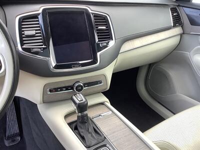 2020 Volvo XC90 T6 Inscription 6-Pas   - Photo 17 - Crest Hill, IL 60403