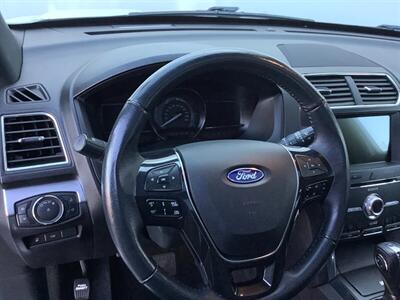 2018 Ford Explorer Limited - Photo 15 - Crest Hill, IL 60403