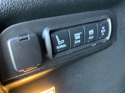 2018 Ford Explorer Limited   - Photo 55 - Crest Hill, IL 60403