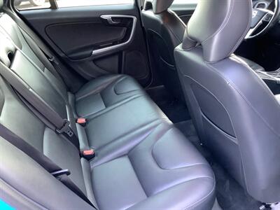 2015 Volvo V60 T5 Drive-E Premier P   - Photo 29 - Crest Hill, IL 60403