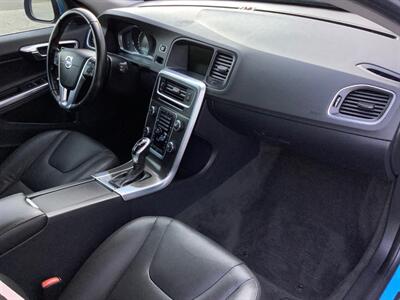 2015 Volvo V60 T5 Drive-E Premier P   - Photo 33 - Crest Hill, IL 60403