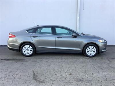 2014 Ford Fusion S - Photo 9 - Crest Hill, IL 60403