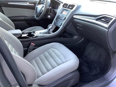 2014 Ford Fusion S - Photo 27 - Crest Hill, IL 60403
