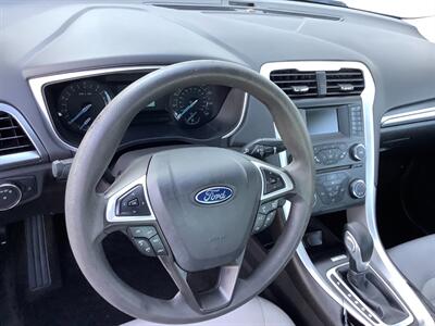 2014 Ford Fusion S - Photo 19 - Crest Hill, IL 60403