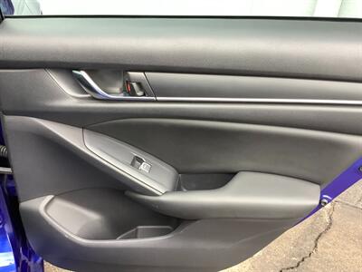 2019 Honda Accord Sport   - Photo 28 - Crest Hill, IL 60403