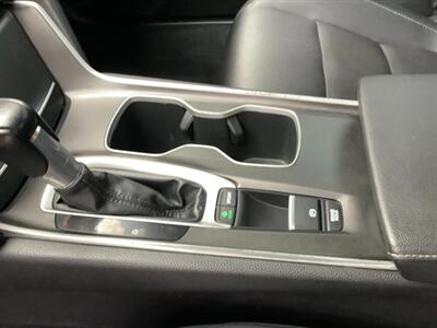 2019 Honda Accord Sport   - Photo 17 - Crest Hill, IL 60403