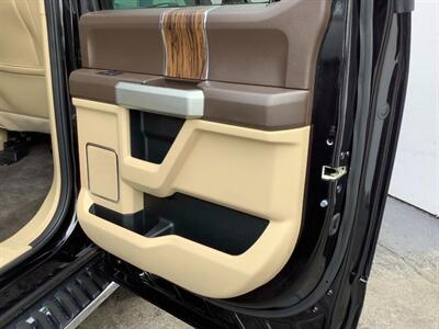 2018 Ford F-150 Lariat - Photo 31 - Crest Hill, IL 60403