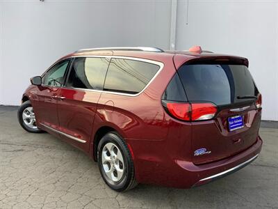 2017 Chrysler Pacifica Touring-L Plus - Photo 34 - Crest Hill, IL 60403