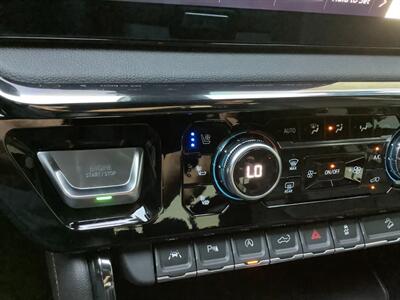 2023 GMC Sierra 1500 AT4 BLACK WIDOW PACKAGE - Photo 25 - Crest Hill, IL 60403